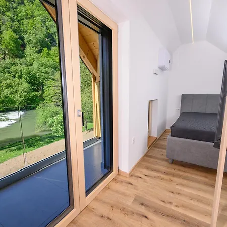 Cirus Riverfront Kolpa & Rafting מלון דירות 3*