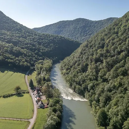 מלון דירות Cirus Riverfront Kolpa & Rafting