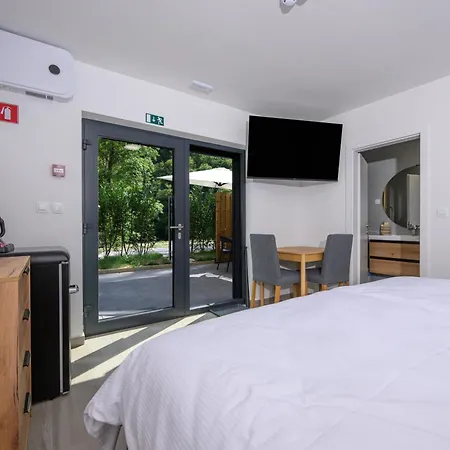 Cirus Riverfront Kolpa & Rafting Aparthotel Kocevje