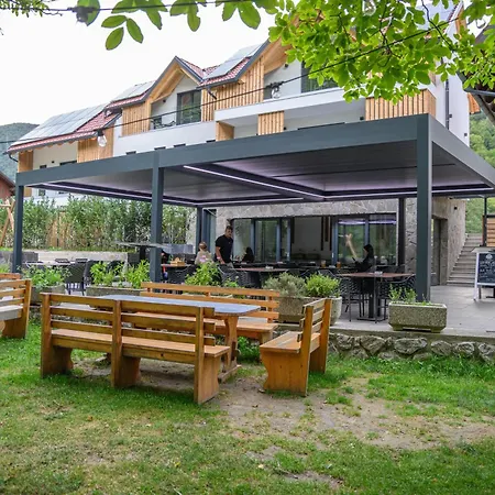 Cirus Riverfront Kolpa & Rafting 3* Kocevje